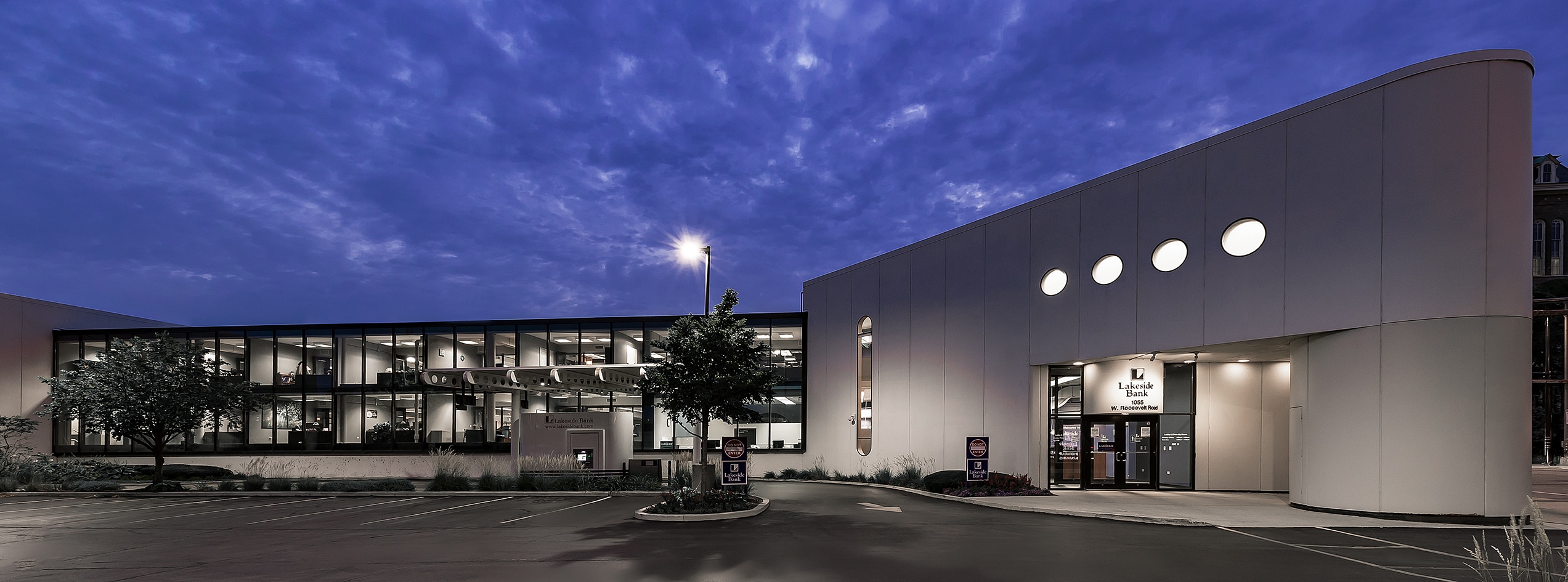 Lakeside Bank